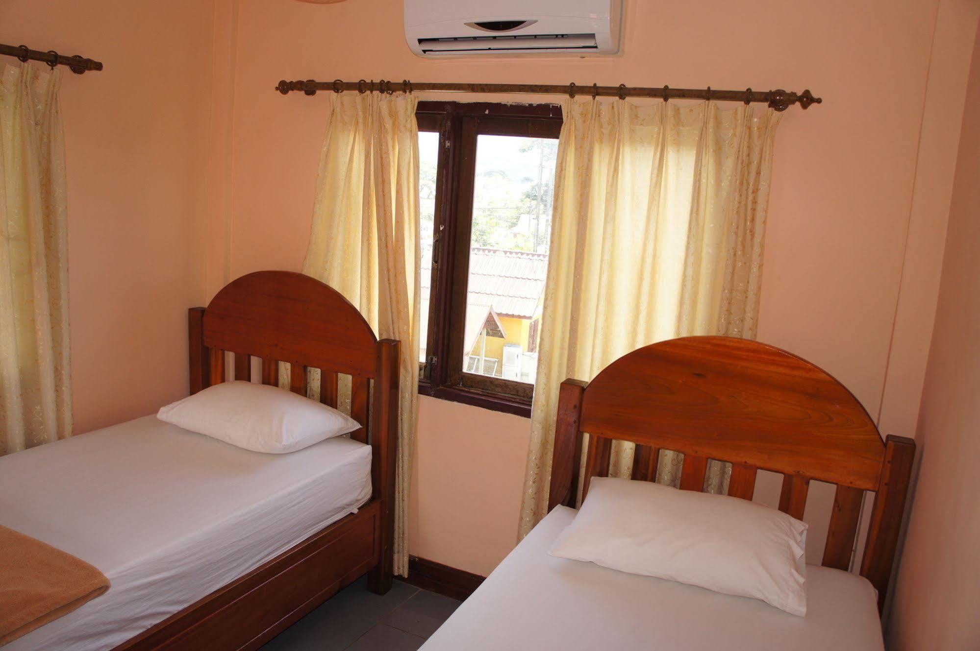 Viengsavanh Guesthouse Vang Vieng Exterior foto